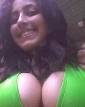 सेक्सी मस्त पंजाबन कुडी ! नंदीनी